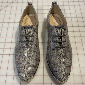 Like new Cole Haan gray snake print oxfords, women’s US size 8.5, super comfy!